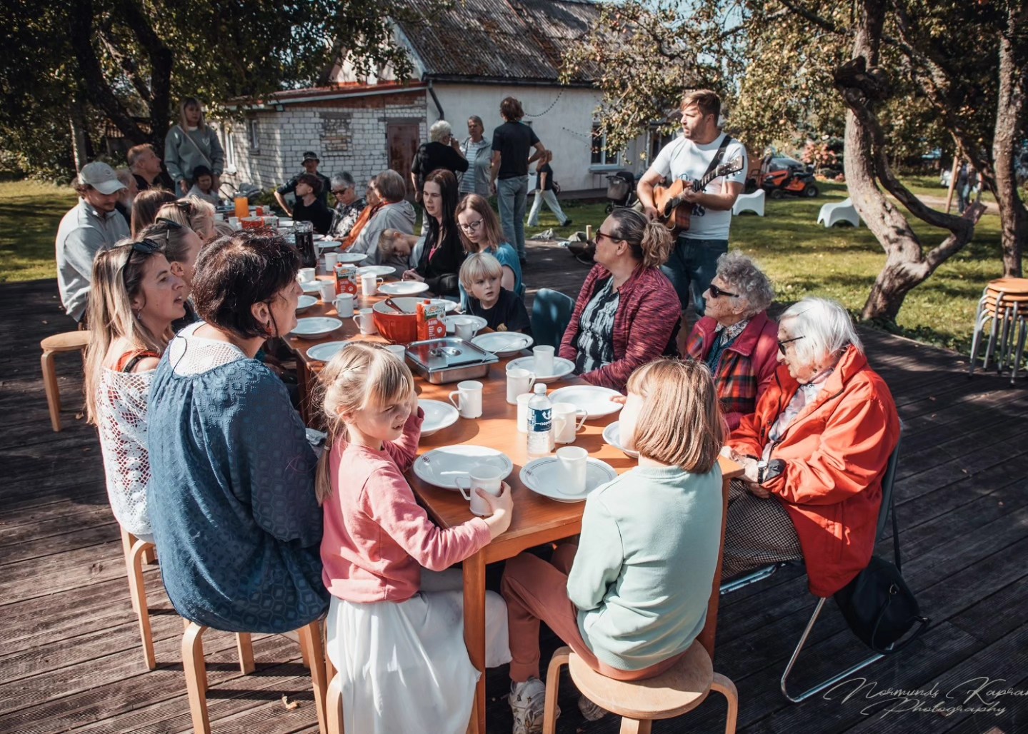 Saruna un kopā būšana